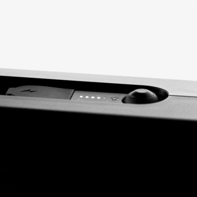 VanMoof社は、より簡単に充電でき、より広い範囲をカバーする待望の